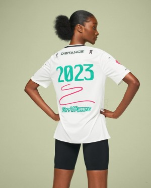 Camiseta On Cloud Performance-T Light Distance Mujer Blancos | MX 3195SO